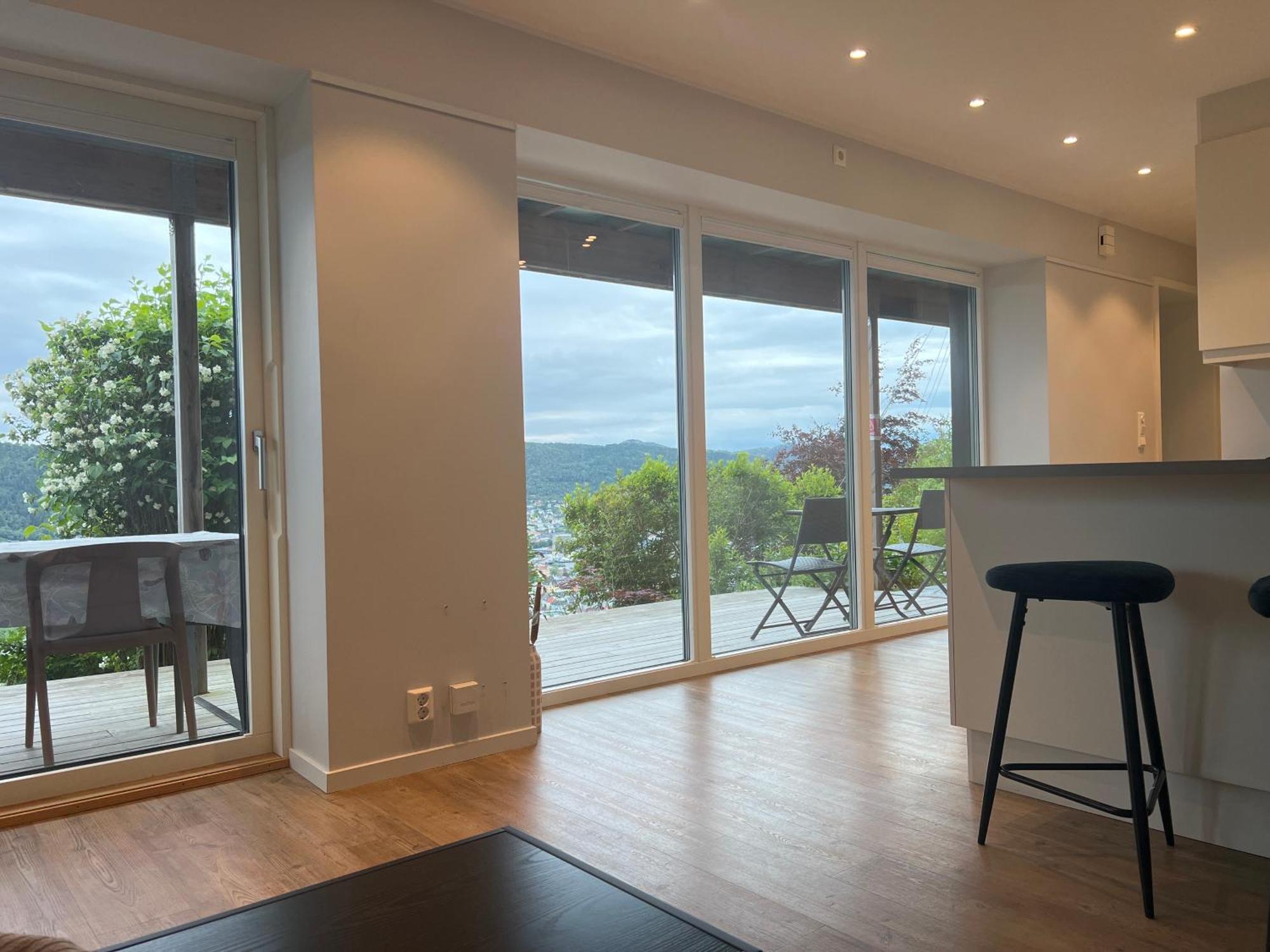 Fin Leilighet Med Parkering! Bergen Exterior photo