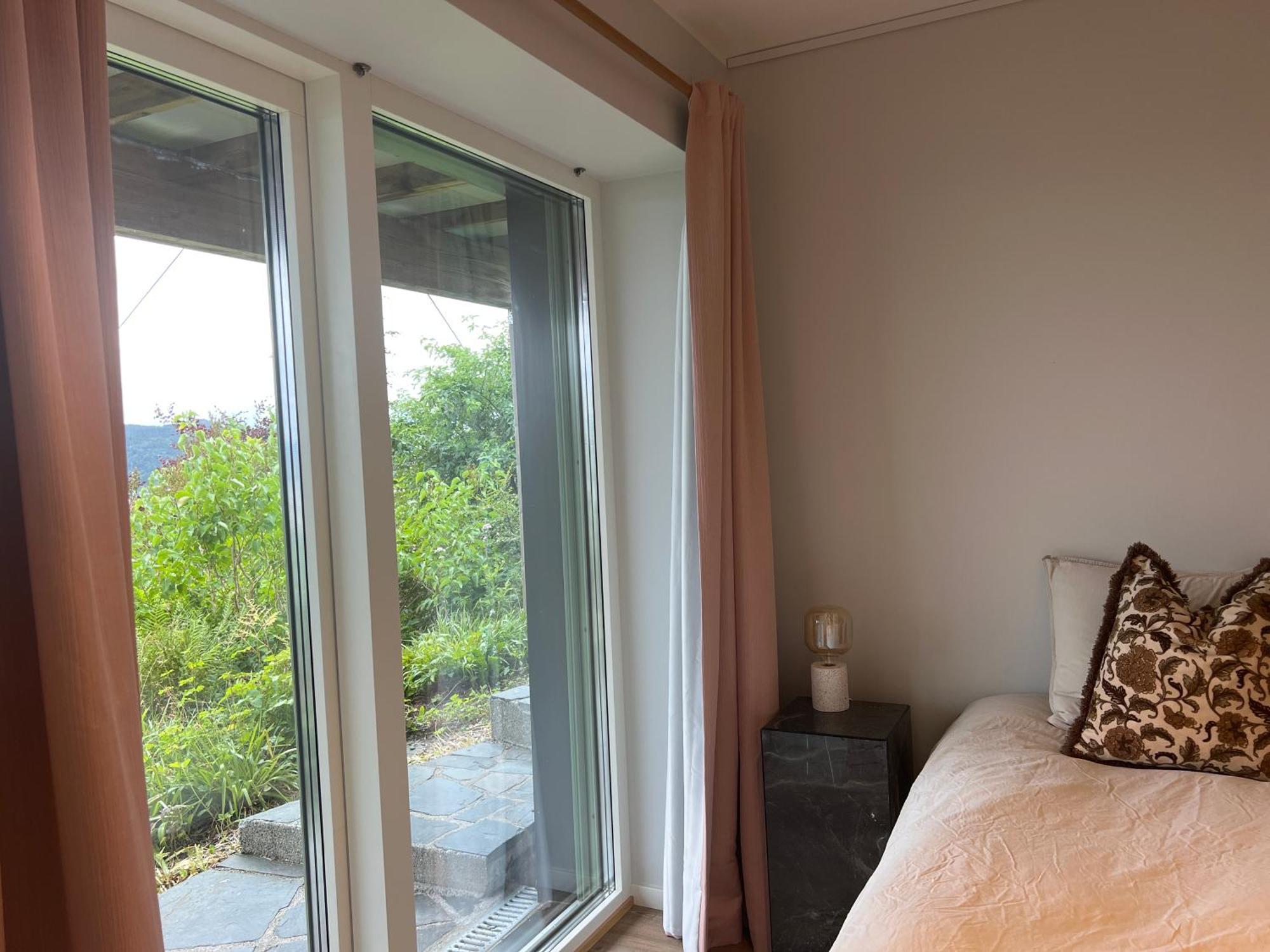 Fin Leilighet Med Parkering! Bergen Exterior photo